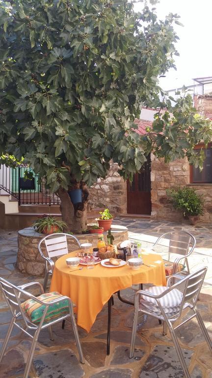Apartamentos Rurales Tia Maria Mata de Alcántara Exterior foto